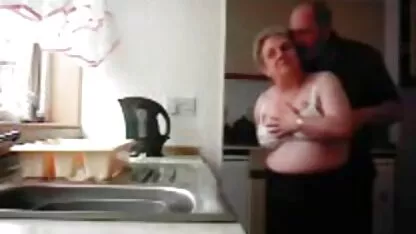 Catherine Zee au lit sex xxx gratuit