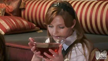 Serena videos porno gratuites les plus vues par tout les visiteurs de pornodingue Ali avoir du plaisir avec un vibromasseur